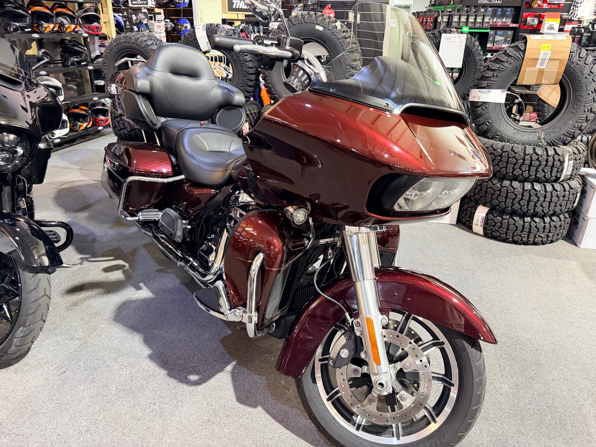 2018 Harley-Davidson Road Glide® Ultra 1