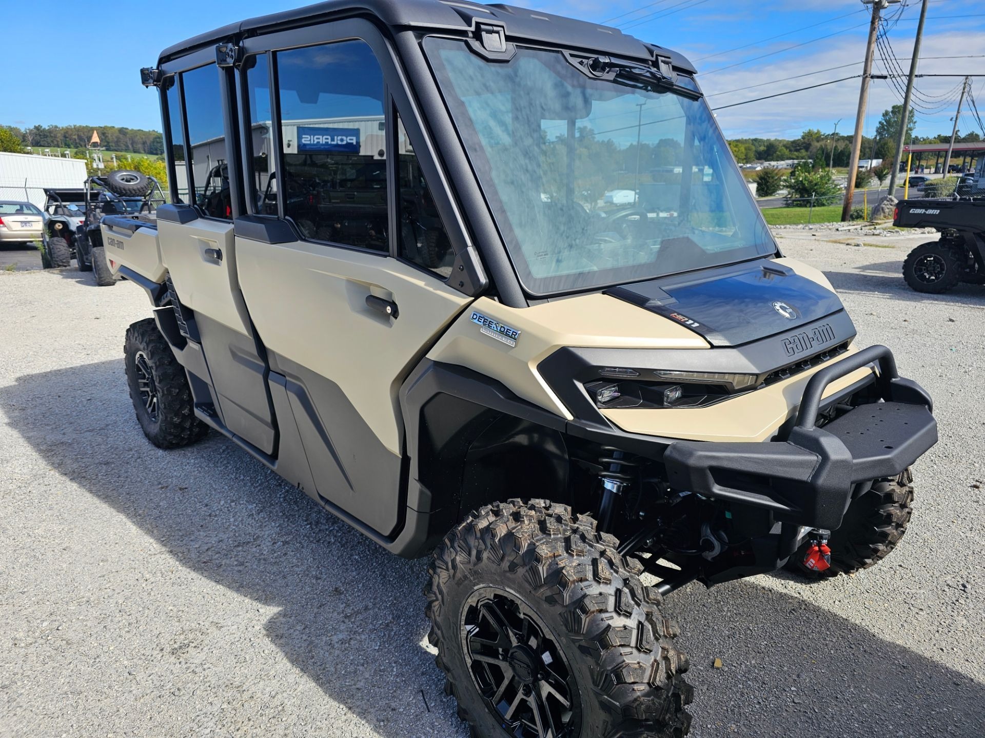 2026 Can-Am™ Defender MAX Limited HD11 1