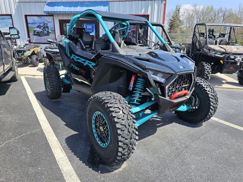 New 2025 Polaris RZR PRO R Ultimate Black Crystal / Radiant Green