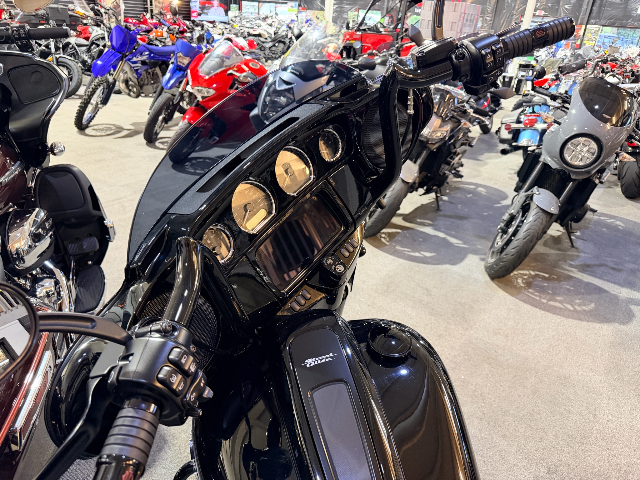 2022 Harley-Davidson Street Glide® Special 4