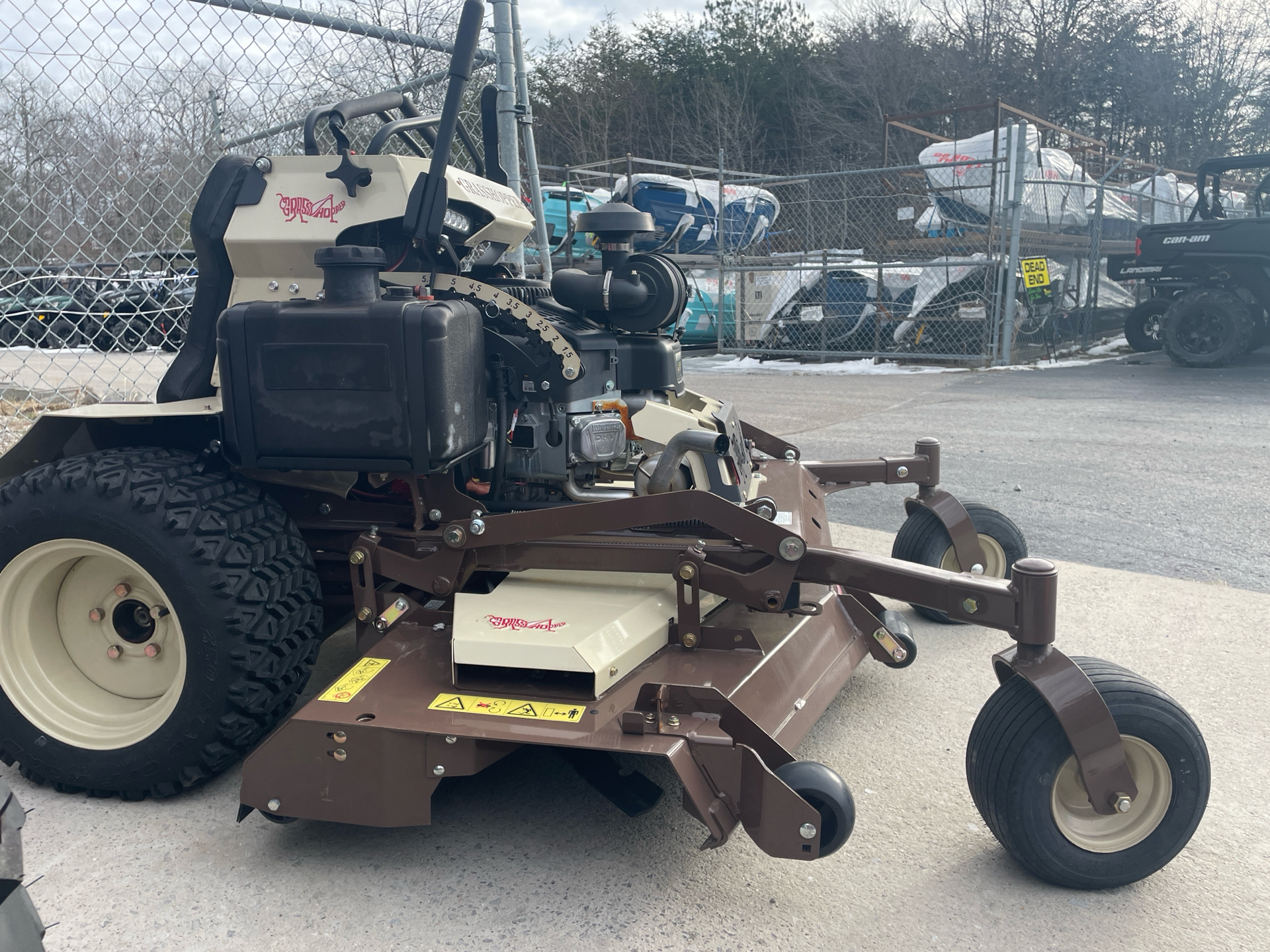 New 2023 Grasshopper SO26 61 in. Briggs & Stratton 810 cc