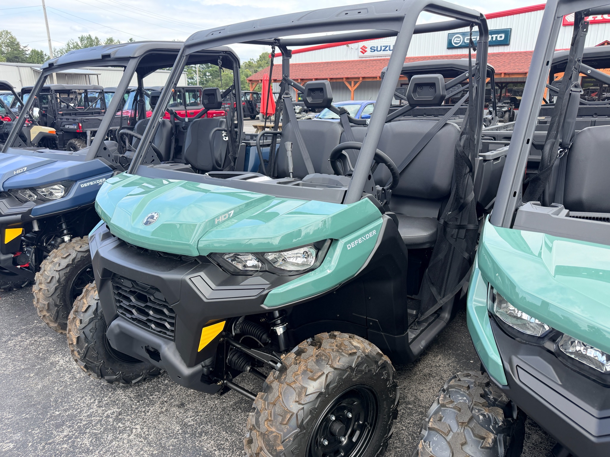 2026 Can-Am™ Defender HD7 3