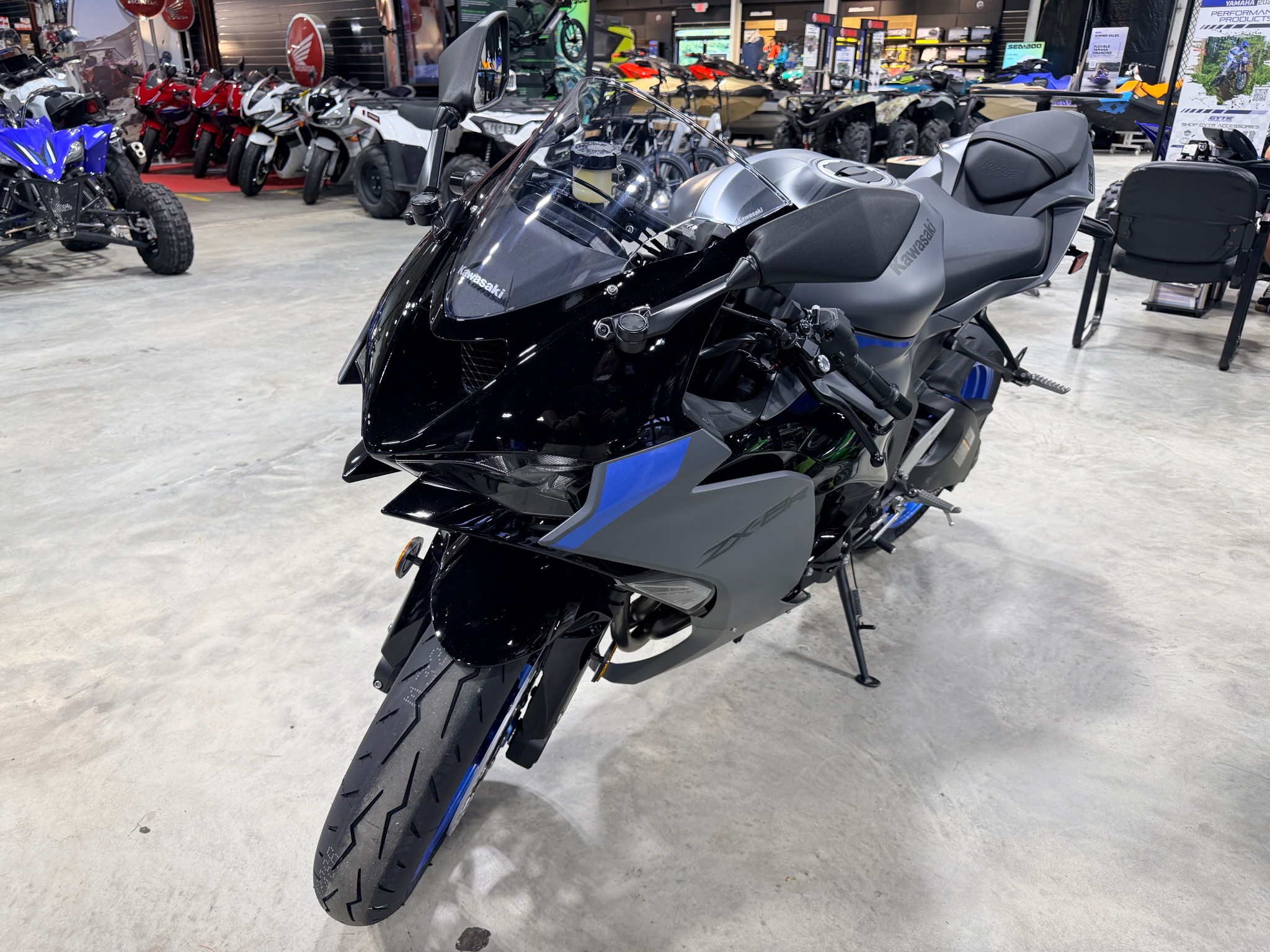 2026 Kawasaki Ninja® ZX-6R ABS 4
