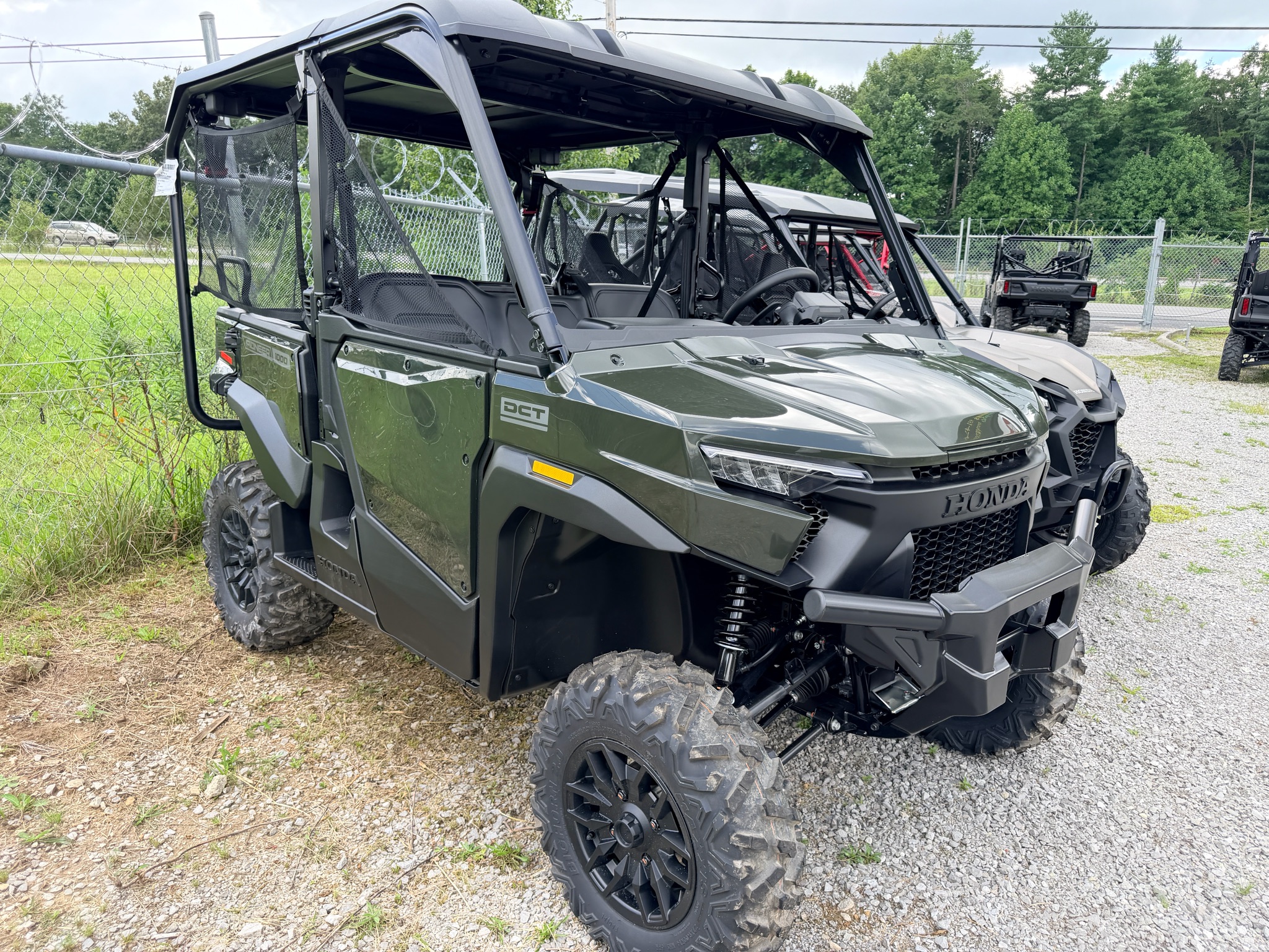 2026 Honda Pioneer 1000-5 Deluxe 1