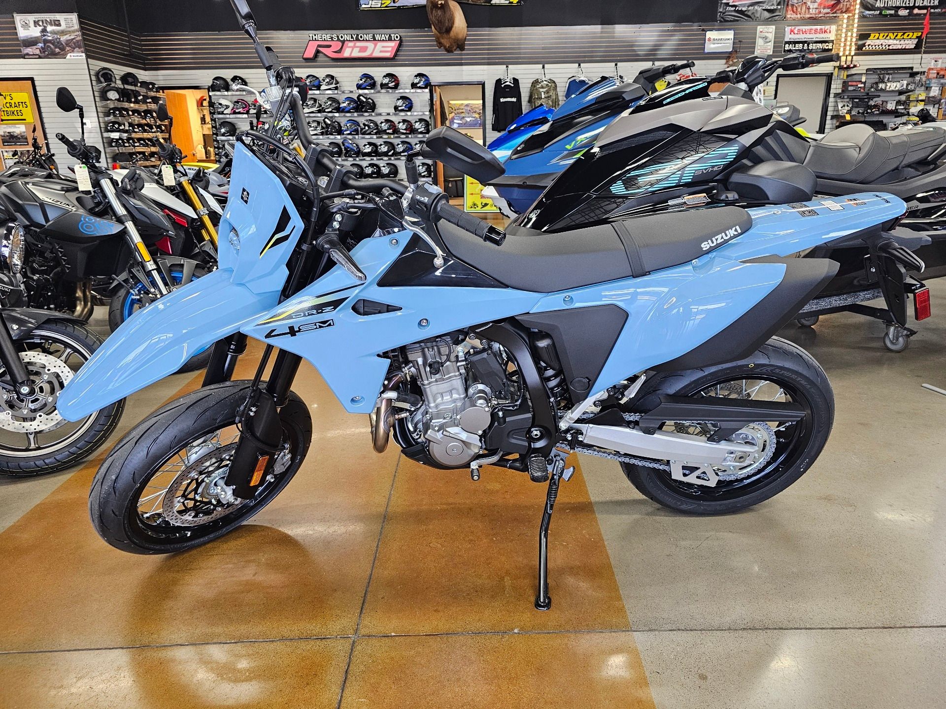 2025 Suzuki DR-Z4SM 2
