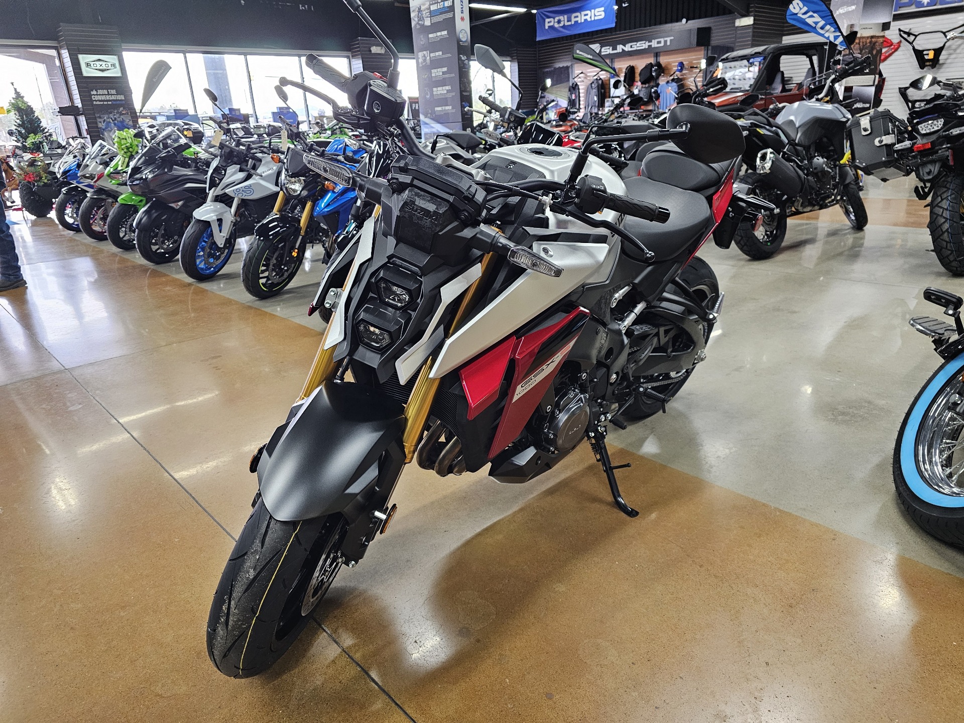 New 2024 Suzuki GSX-S1000 Metallic Matte Sword Silver