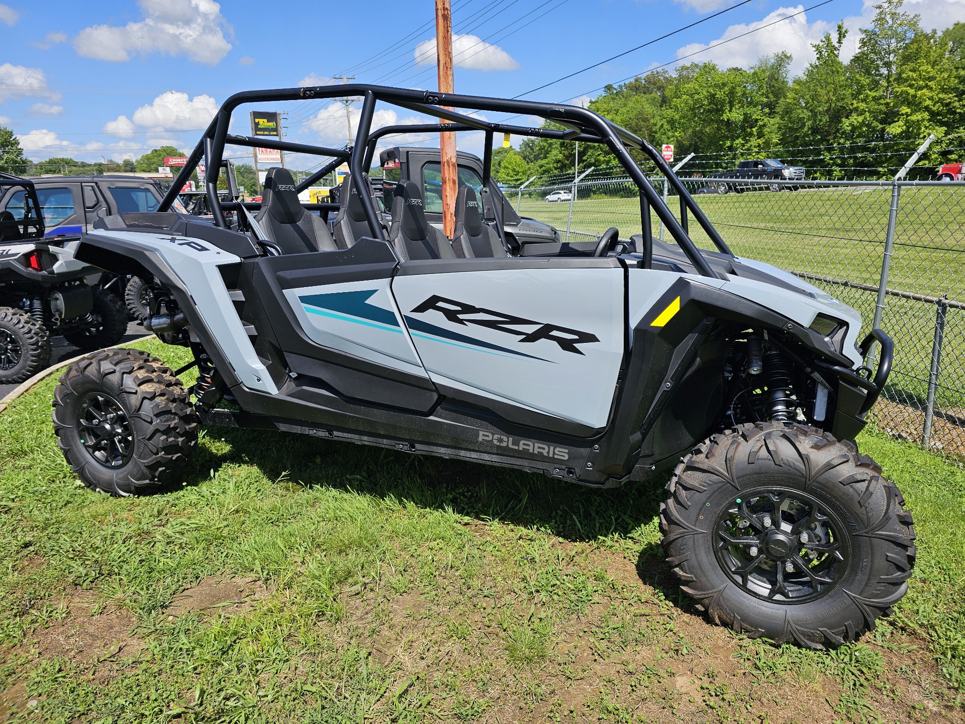 ★ほぼ新品★2025製★Lサイズ★ブレーカーアウト★アックスクラシック★ 2025 Polaris RZR XP 1000 Sport Utility Vehicles Brilliant Ohio