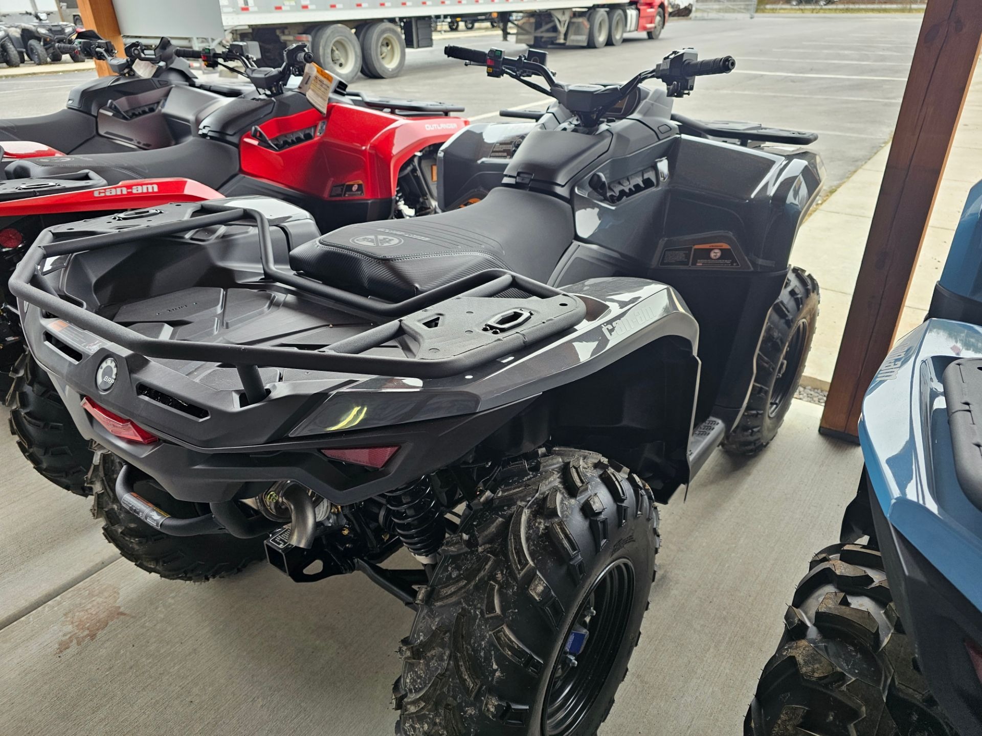 2026 Can-Am™ Outlander DPS 700 4