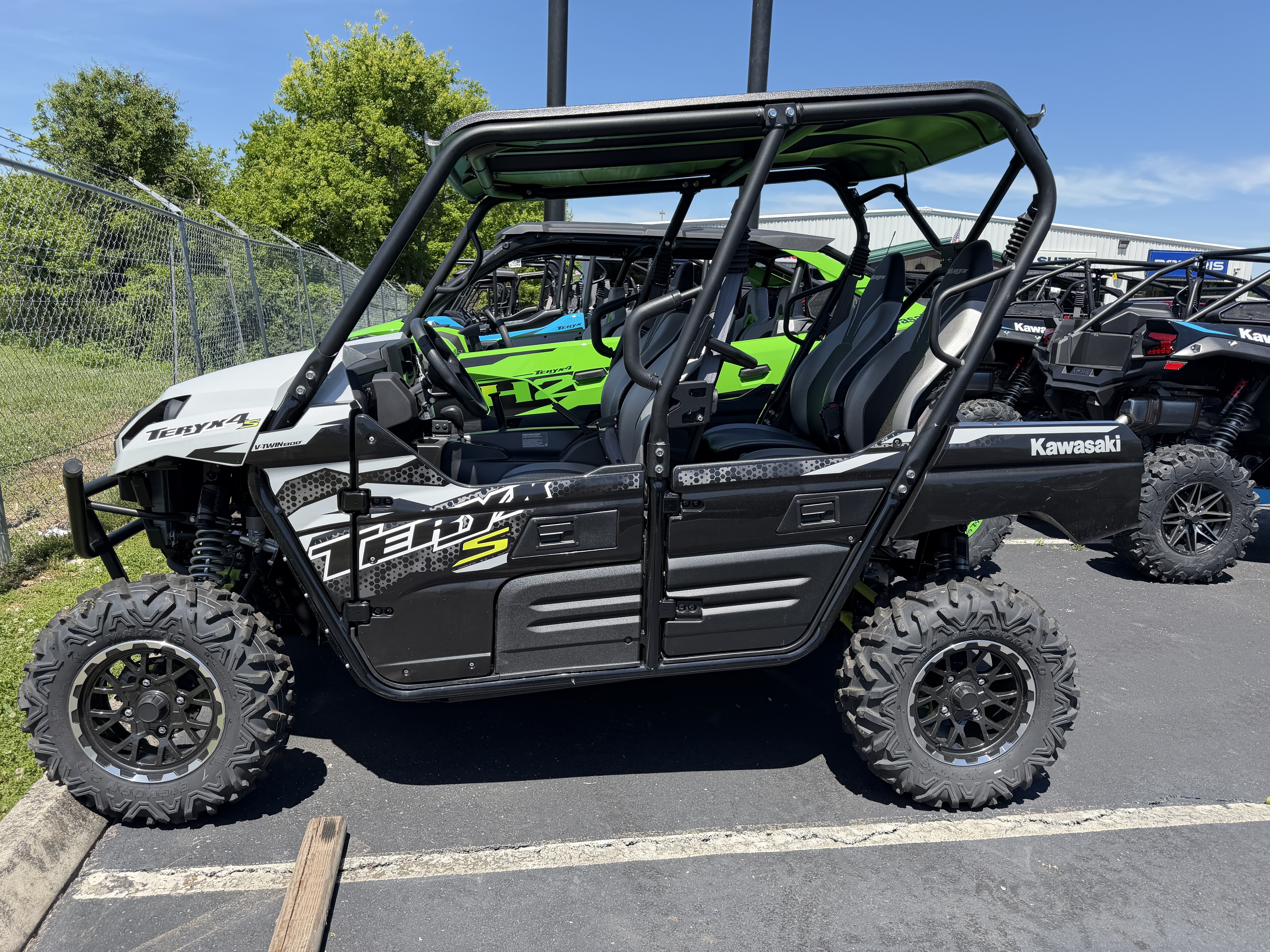 New 2025 Kawasaki Teryx4™ S LE Ice Gray / Super Black | Utility