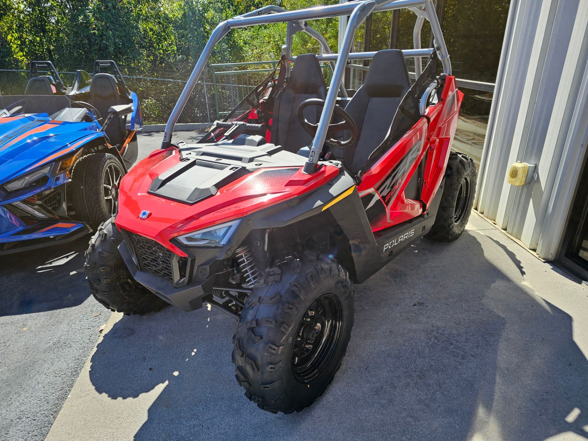 2026 Polaris RZR 200 EFI 3