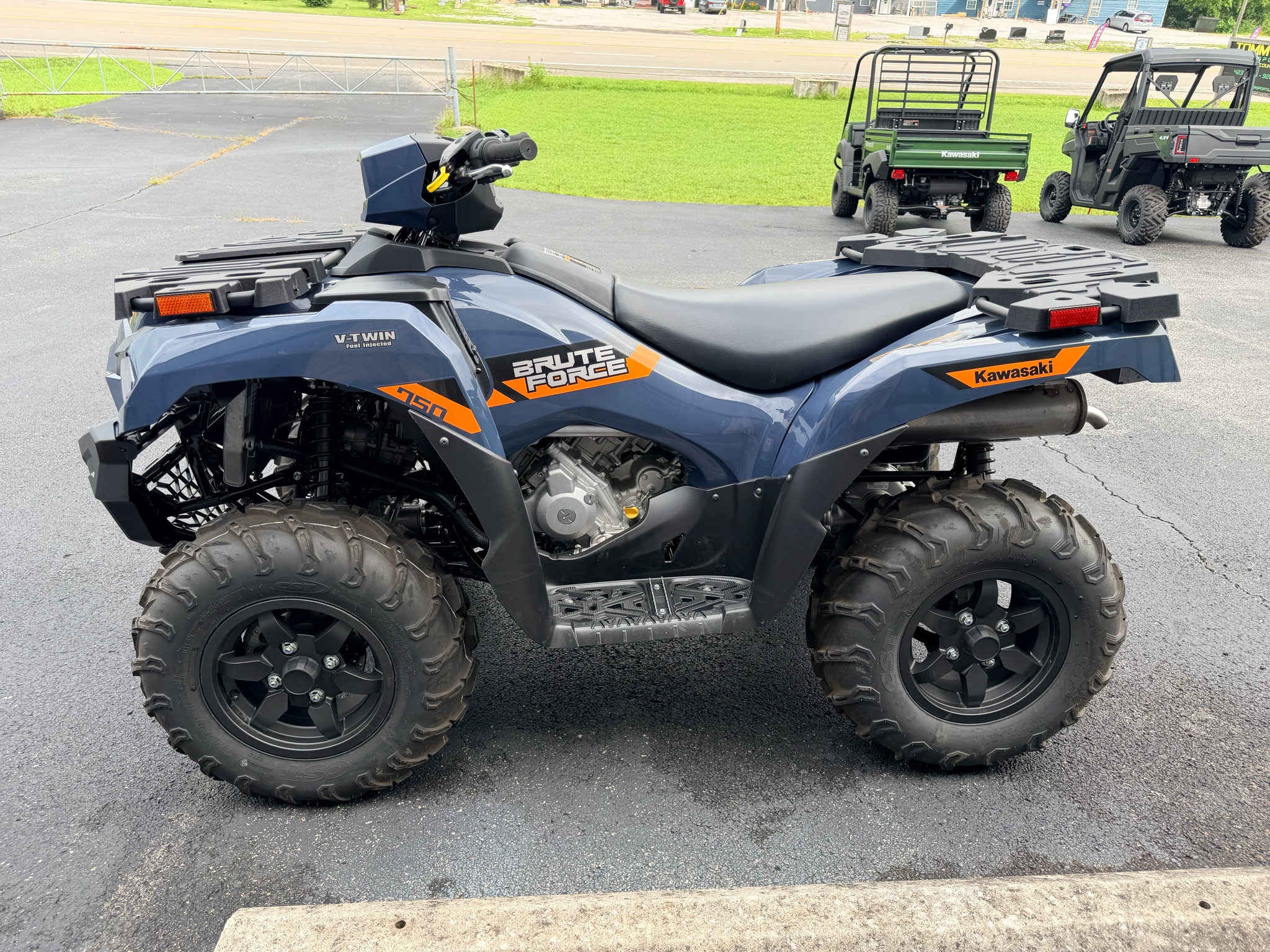 2026 Kawasaki Brute Force® 750 EPS 4