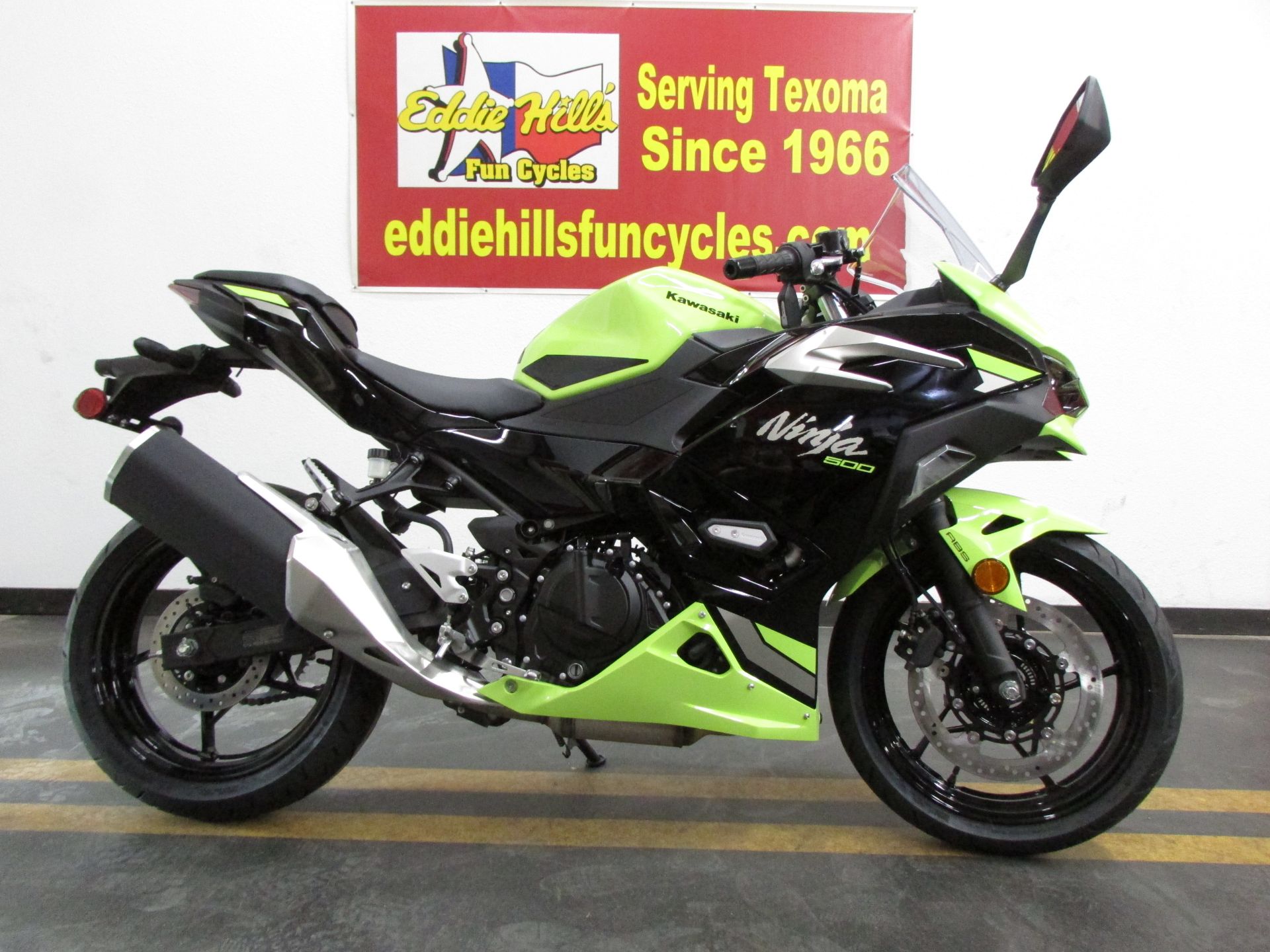 New 2026 Kawasaki Ninja 500SE ABS | Motorcycles in Wichita Falls