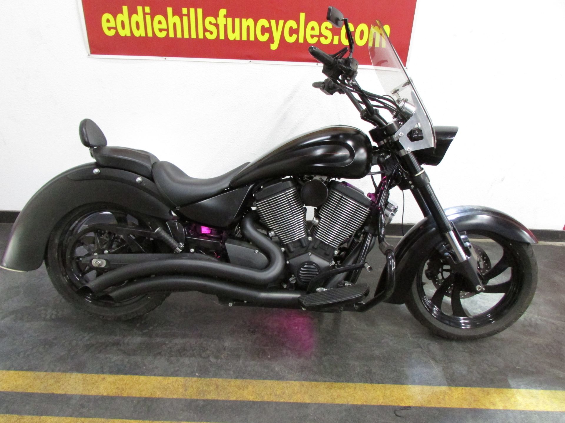 デパート 送料無料 Used 2008 Wichita in Motorcycles | Ball™ 8 Kingpin Victory 洋楽