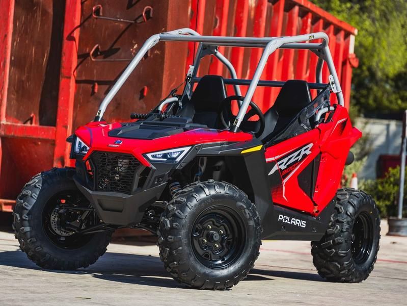 2026 Polaris RZR 200 EFI 4