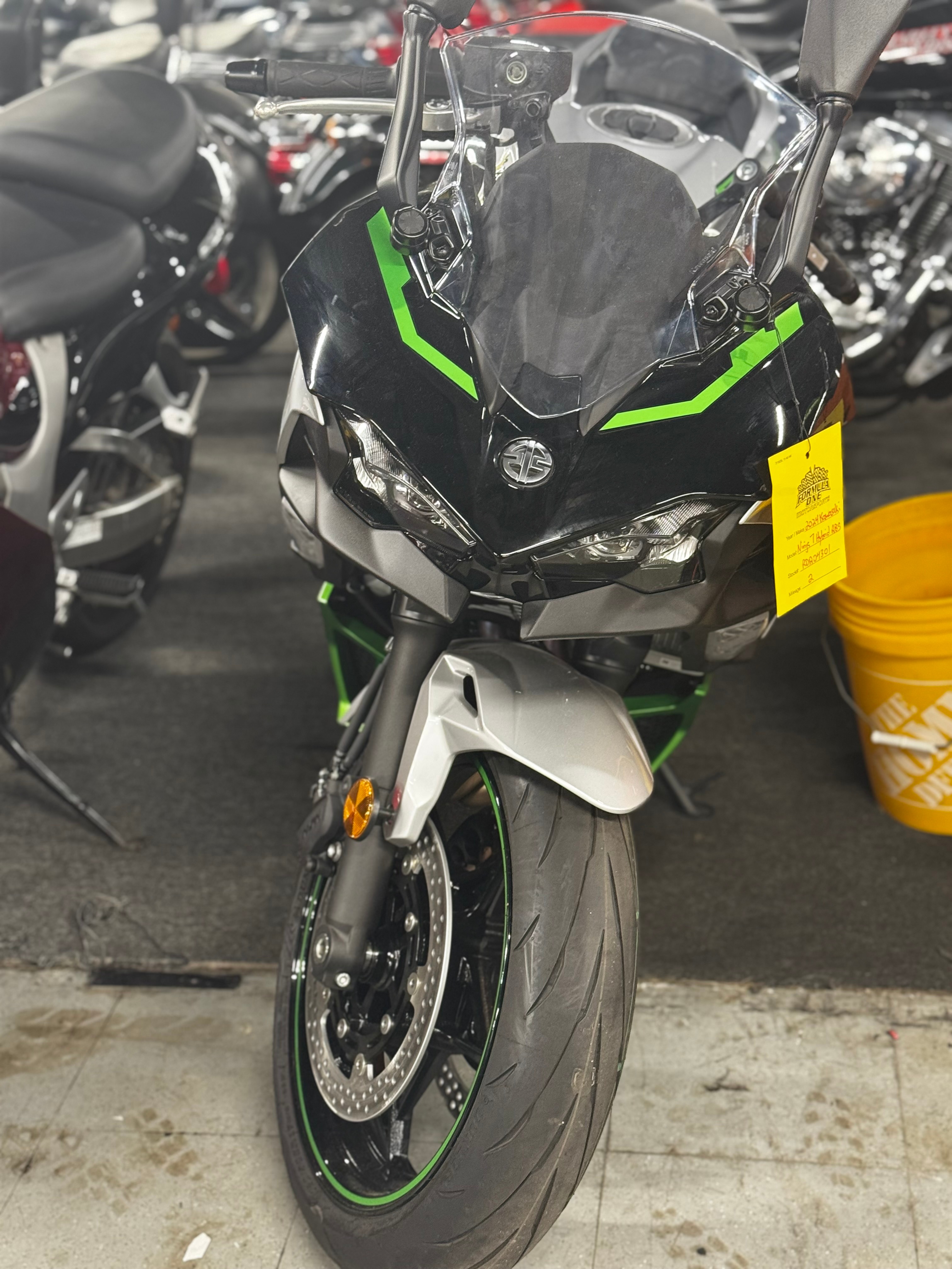 2024 Kawasaki Ninja 7 Hybrid ABS 3
