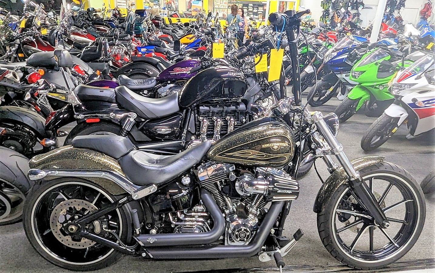 2016 Harley-Davidson Breakout® 12
