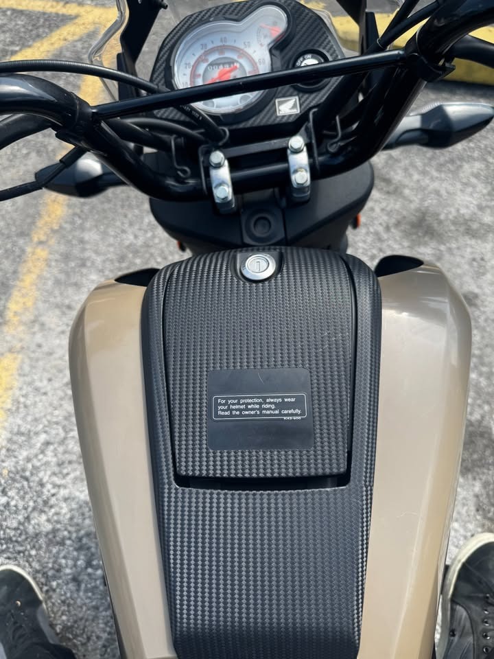 2022 Honda Navi 5
