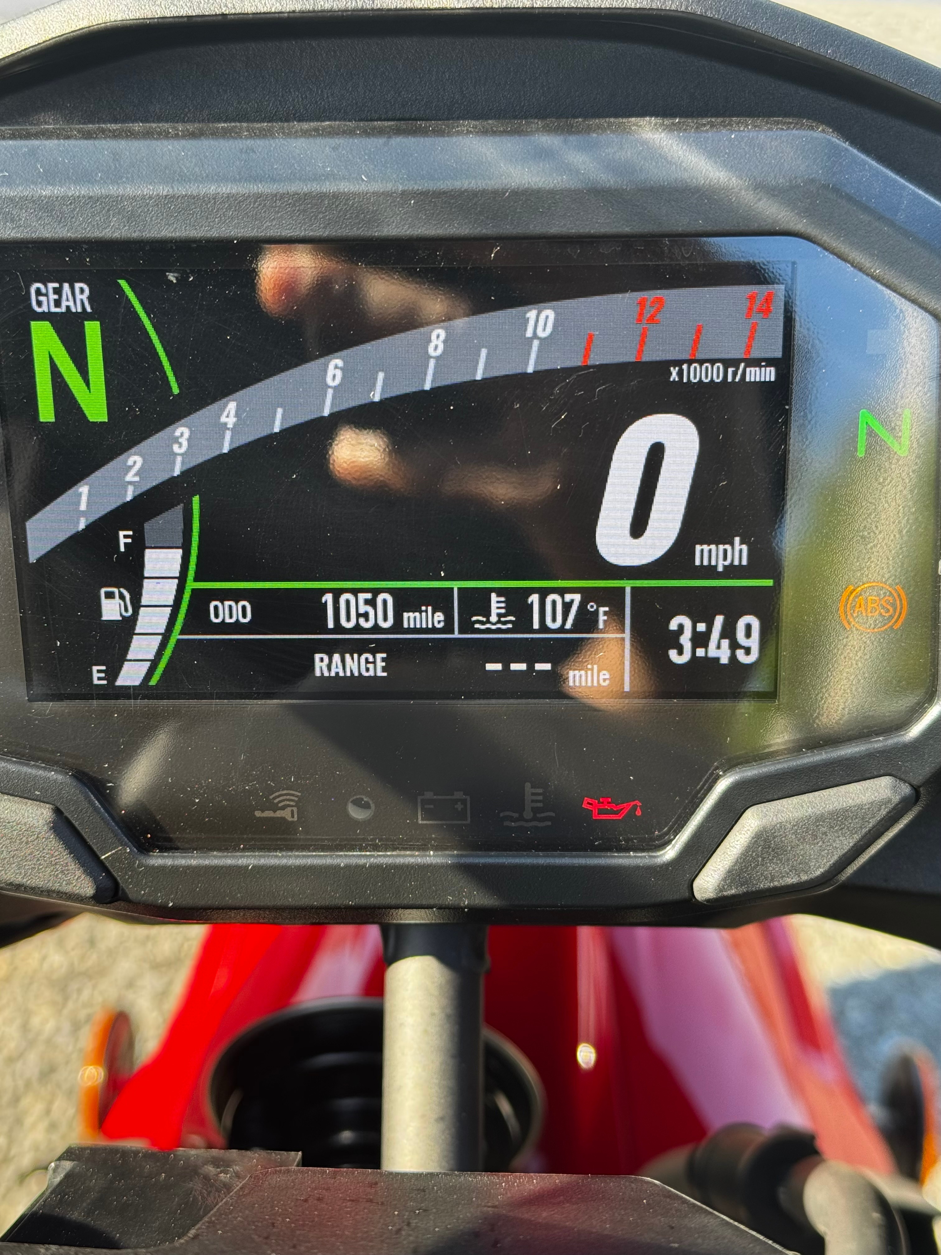 2025 Kawasaki Ninja® 500 SE ABS 4