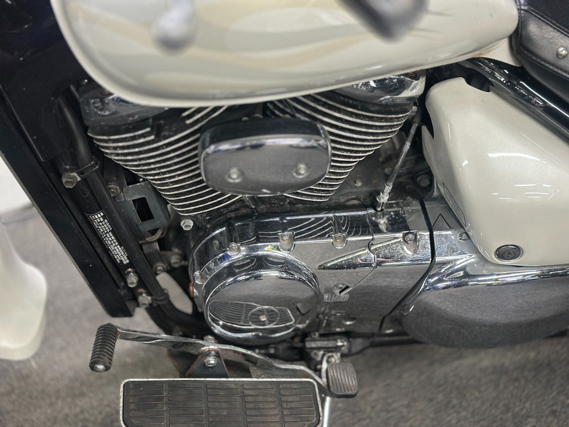 2006 Suzuki Boulevard C50C 10