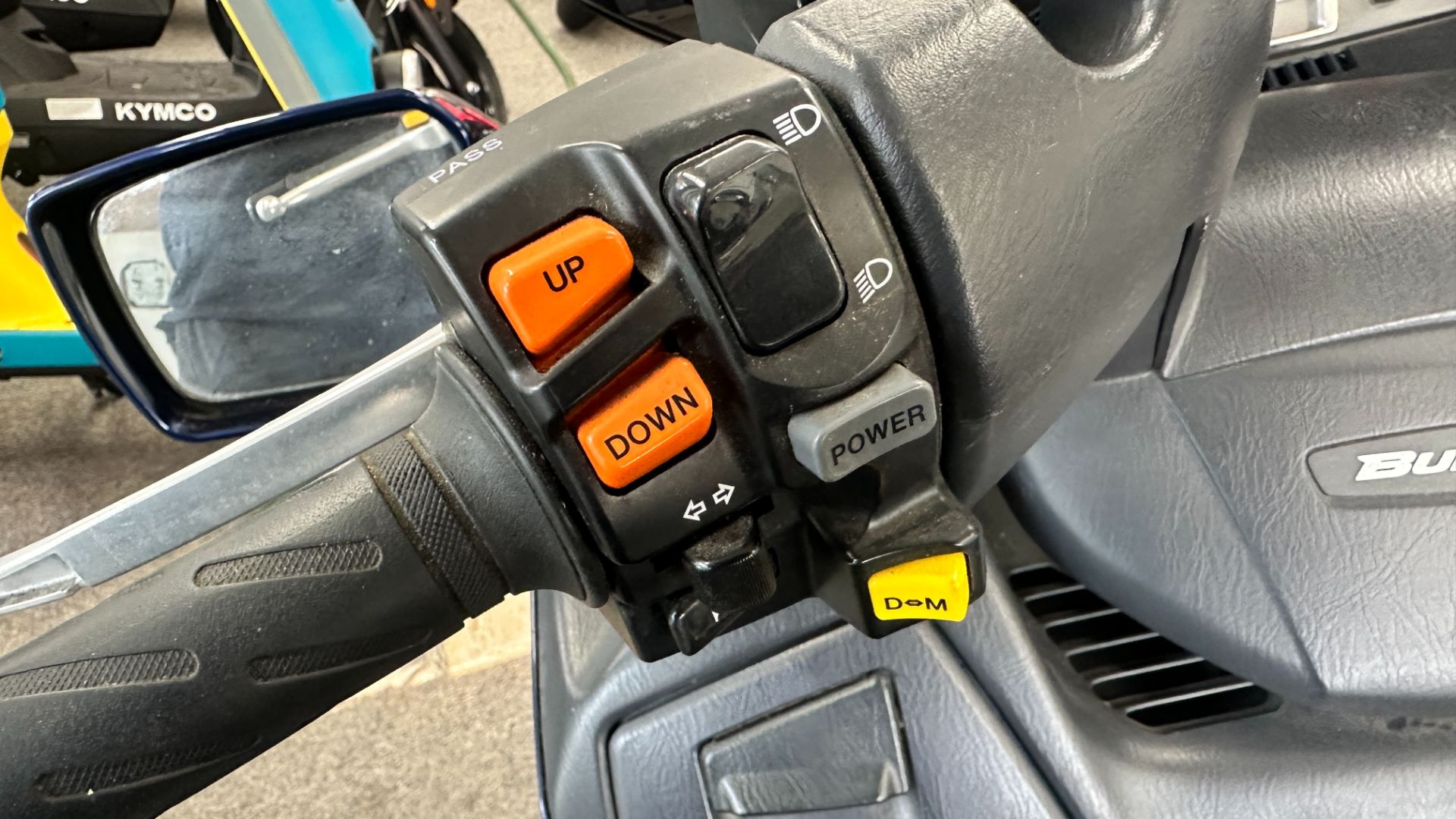 2003 Suzuki Burgman 650 7