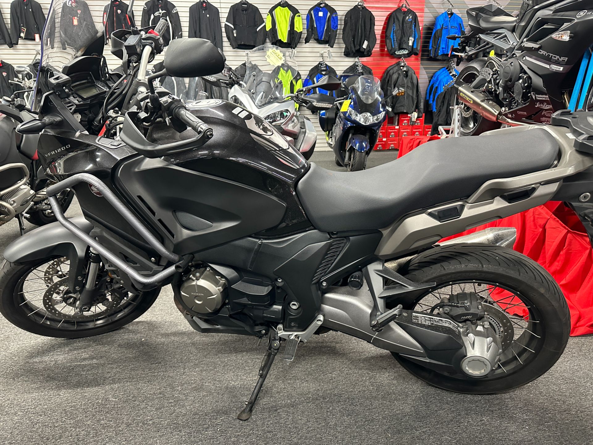 2016 Honda VFR1200X DCT 2