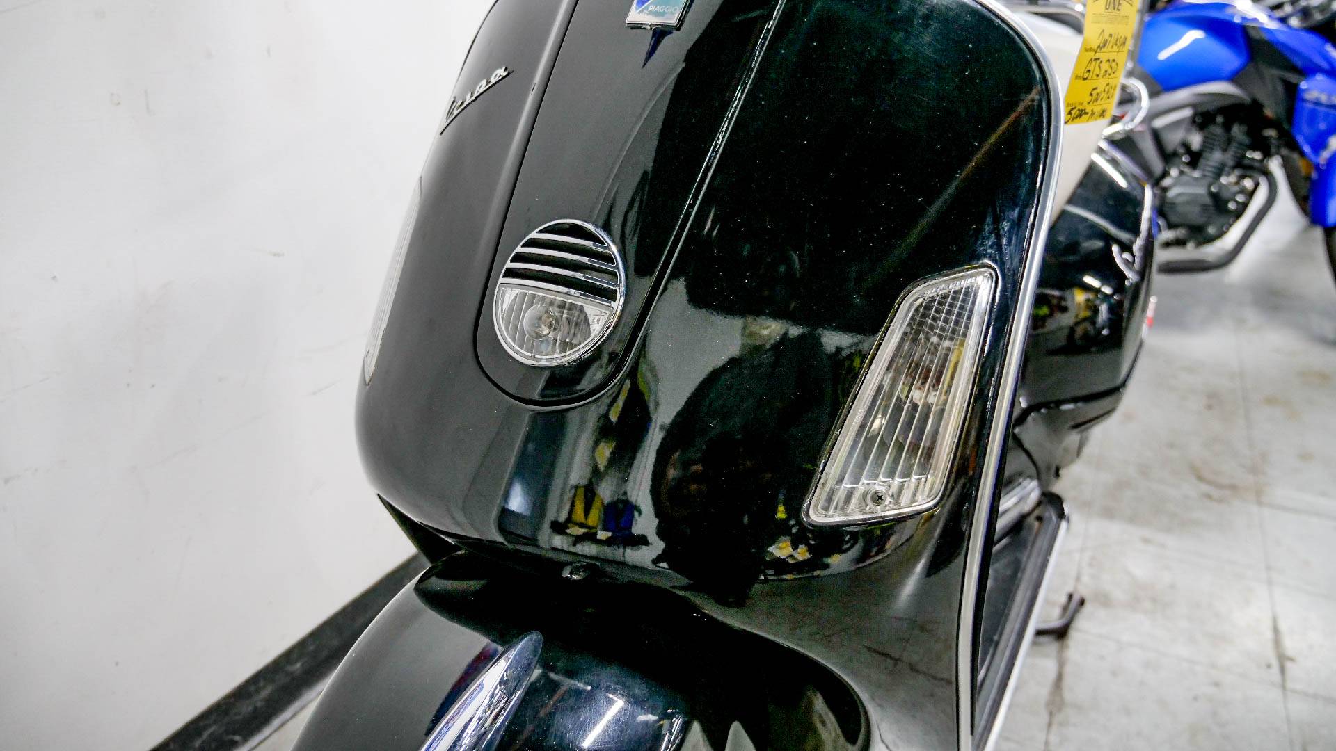 2007 Vespa GTS 250 6
