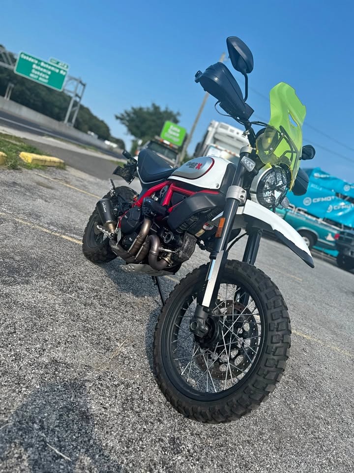 2019 Scrambler Desert Sled