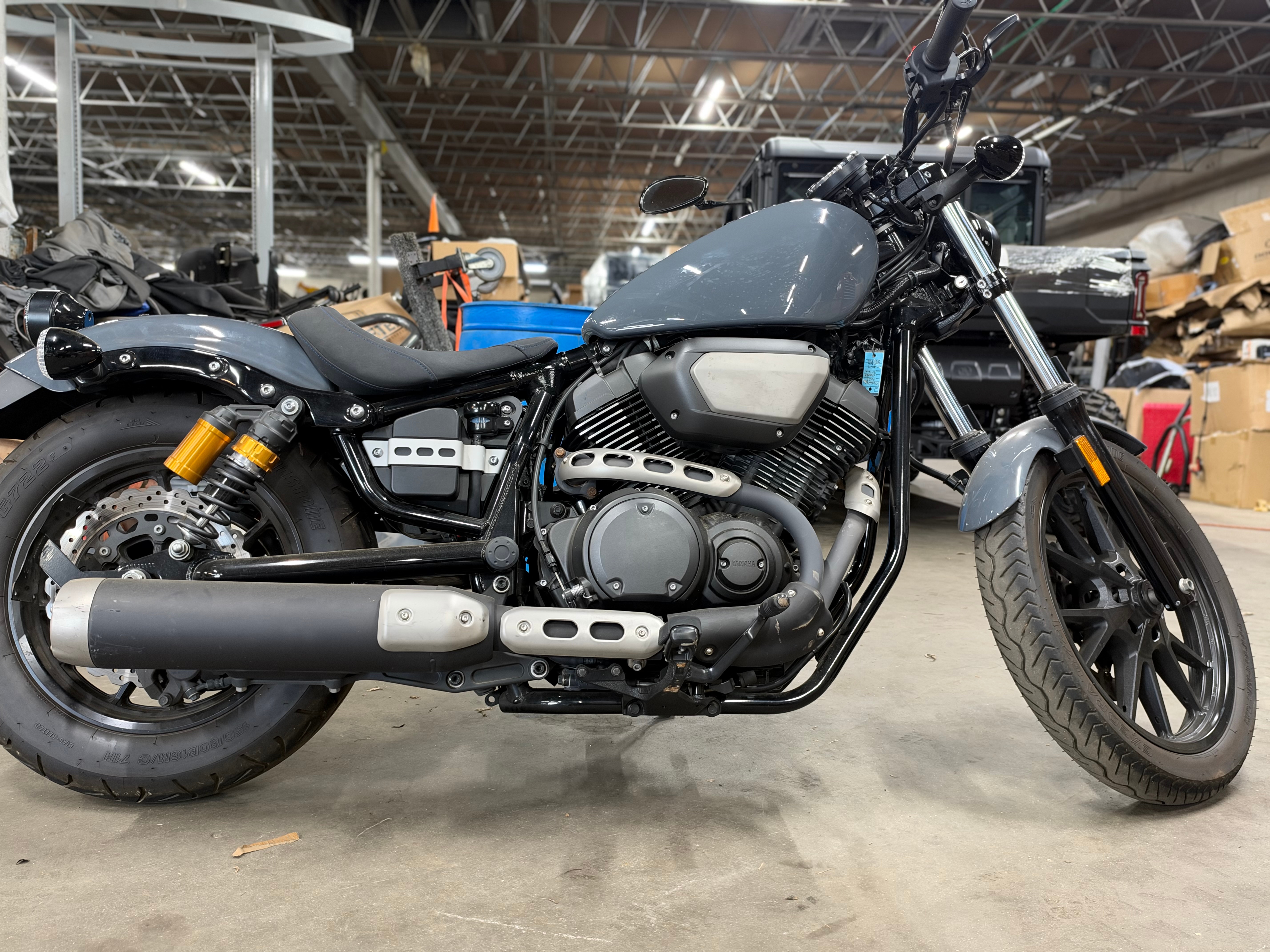 2023 Yamaha Bolt R-Spec 1