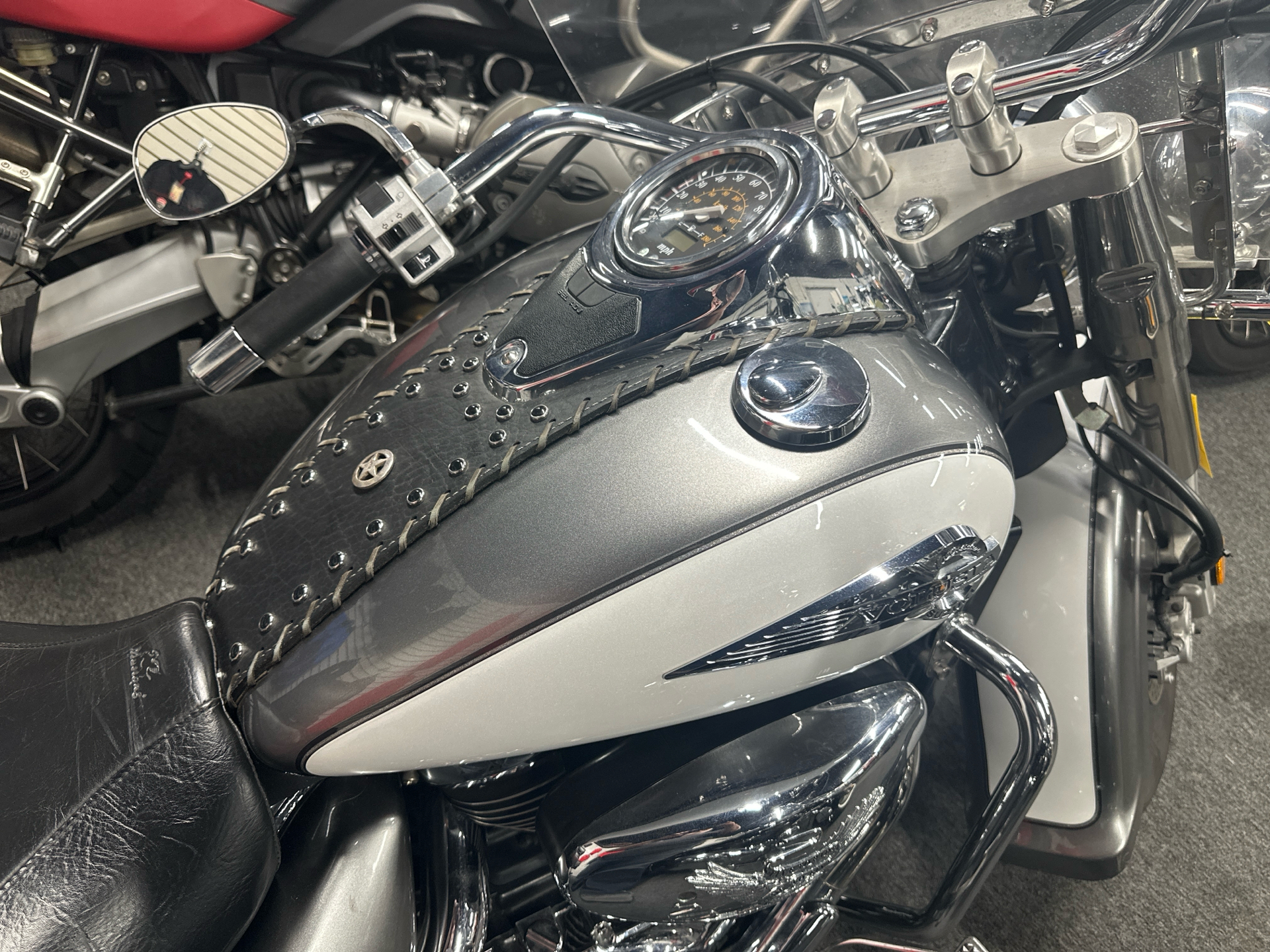 2003 Suzuki Intruder® Volusia 3