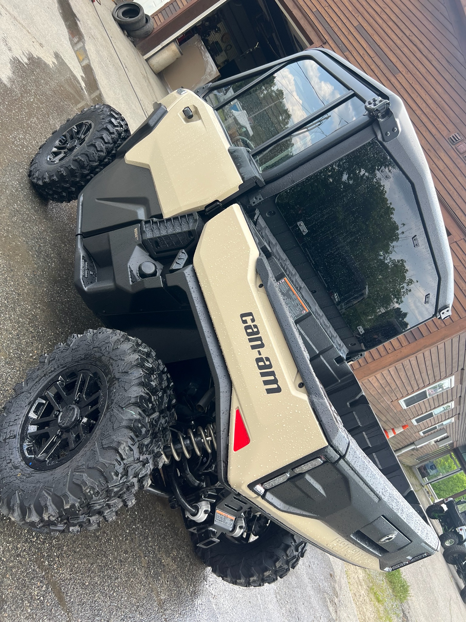 2026 Can-Am™ Defender Limited HD11 7