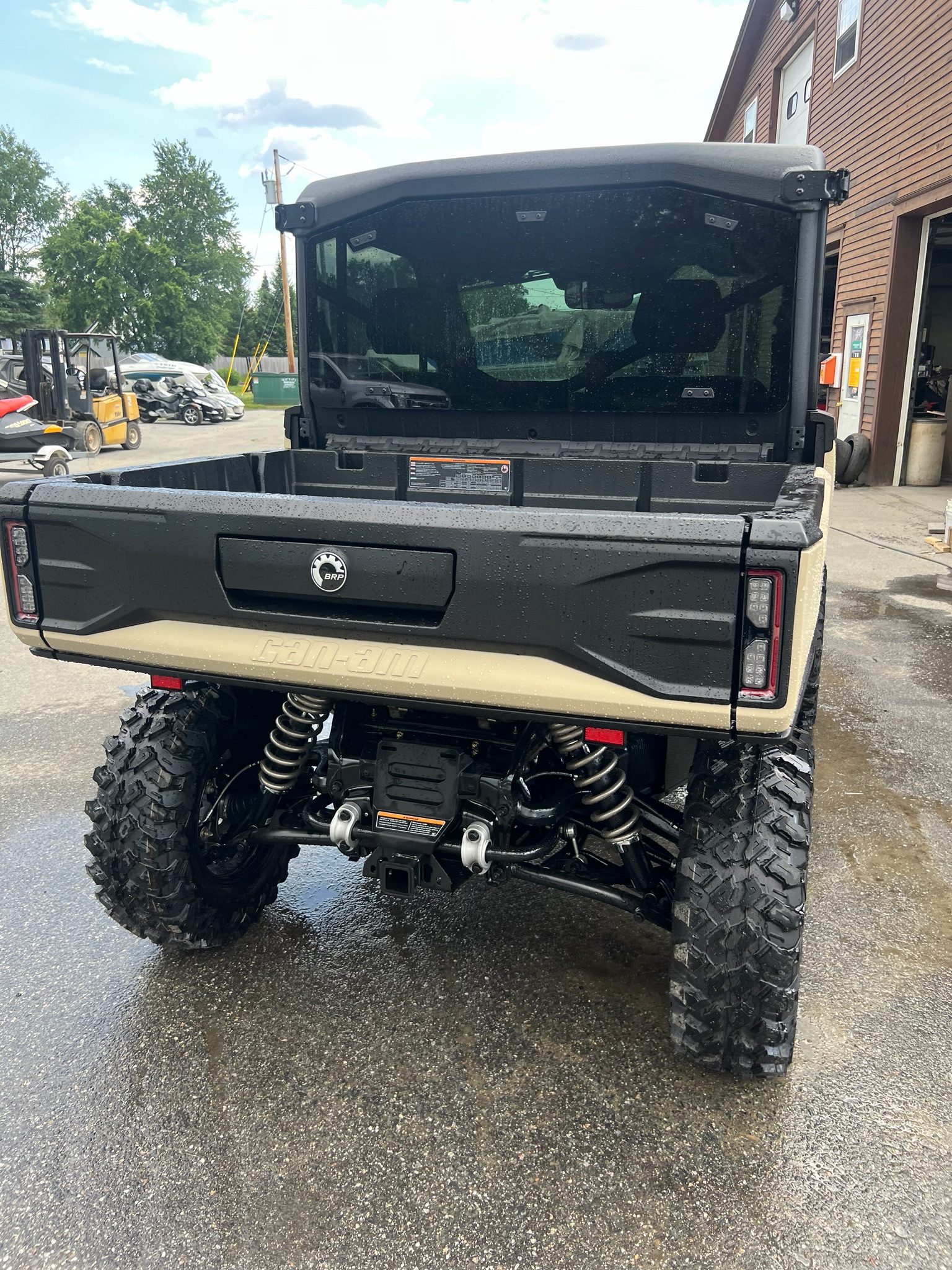 2026 Can-Am™ Defender Limited HD11 8