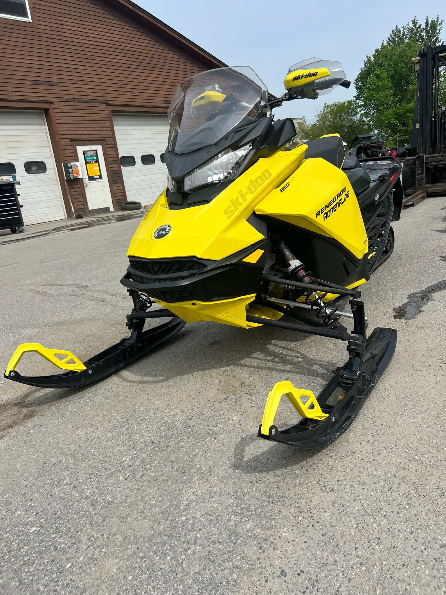 2022 Ski-Doo Renegade Adrenaline 850 E-TEC ES RipSaw 1.25 for sale 442267