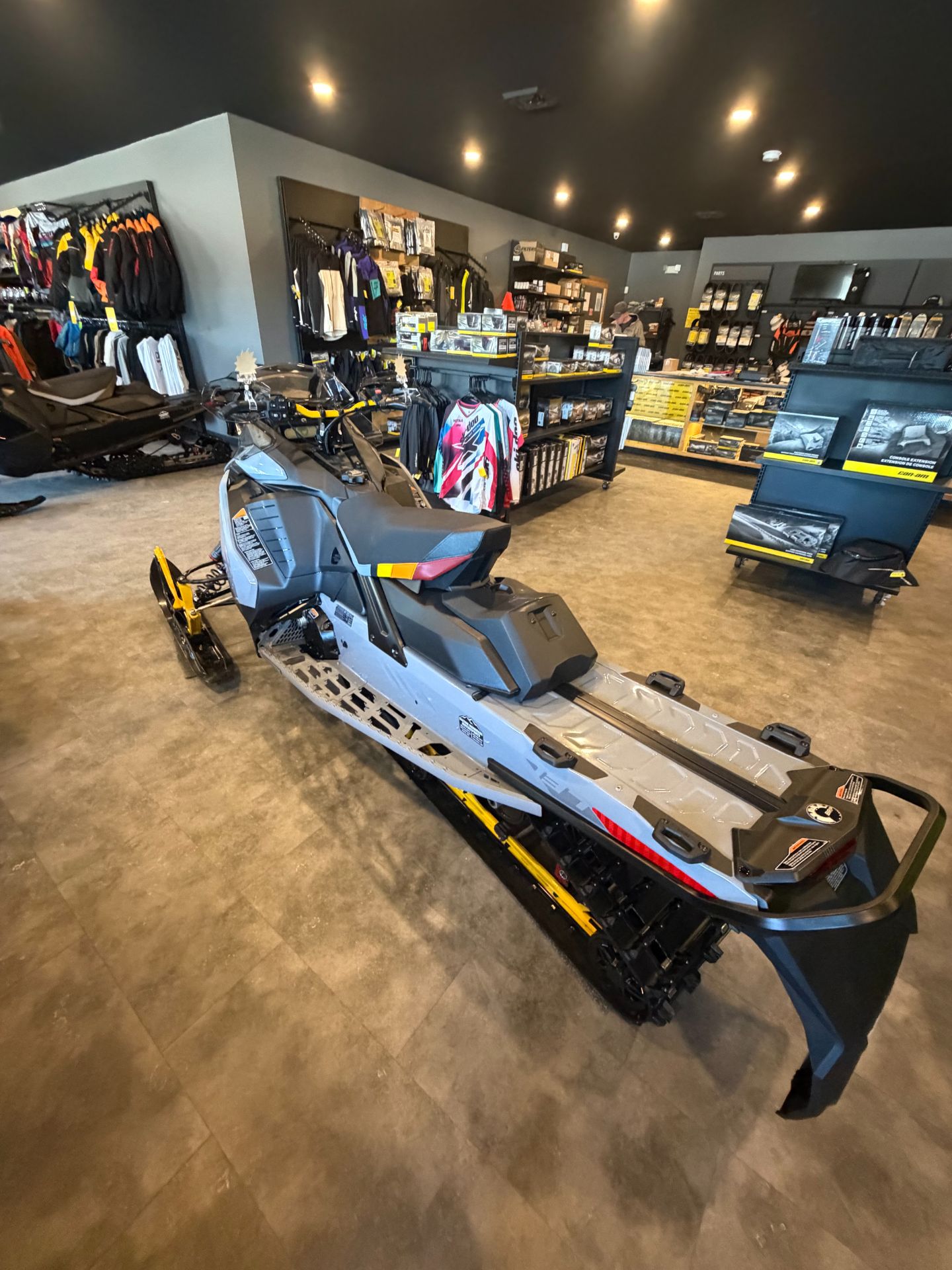 2026 Ski-Doo MXZ Adrenaline w/ Blizzard Package 137 600R E-TEC  2