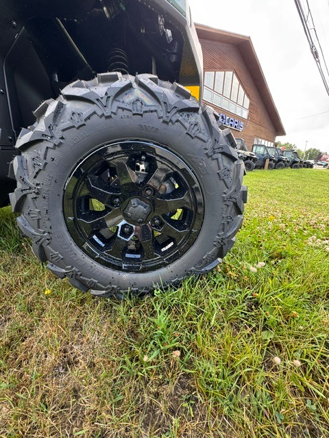 2026 Can-Am™ Defender DPS CAB 9