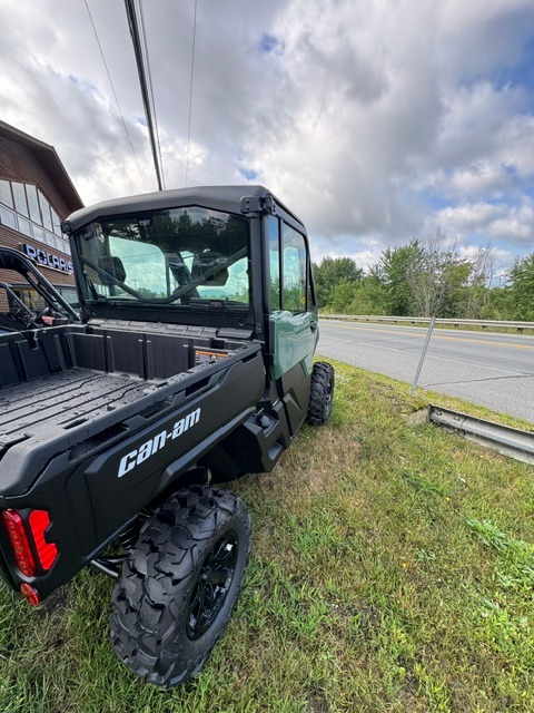 2026 Can-Am™ Defender DPS CAB 5
