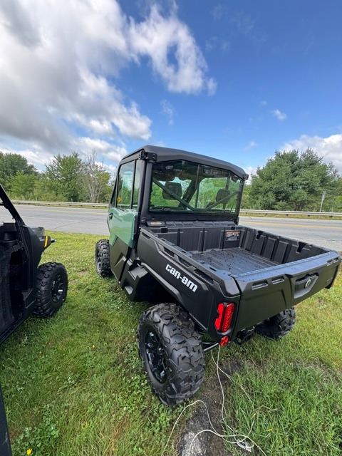 2026 Can-Am™ Defender DPS CAB 4
