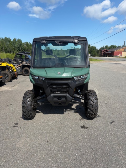 2026 Can-Am Defender DPS CAB HD10 — photo 1 of 9