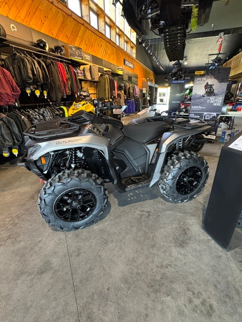 2026 Can-Am™ Outlander XT 700 1