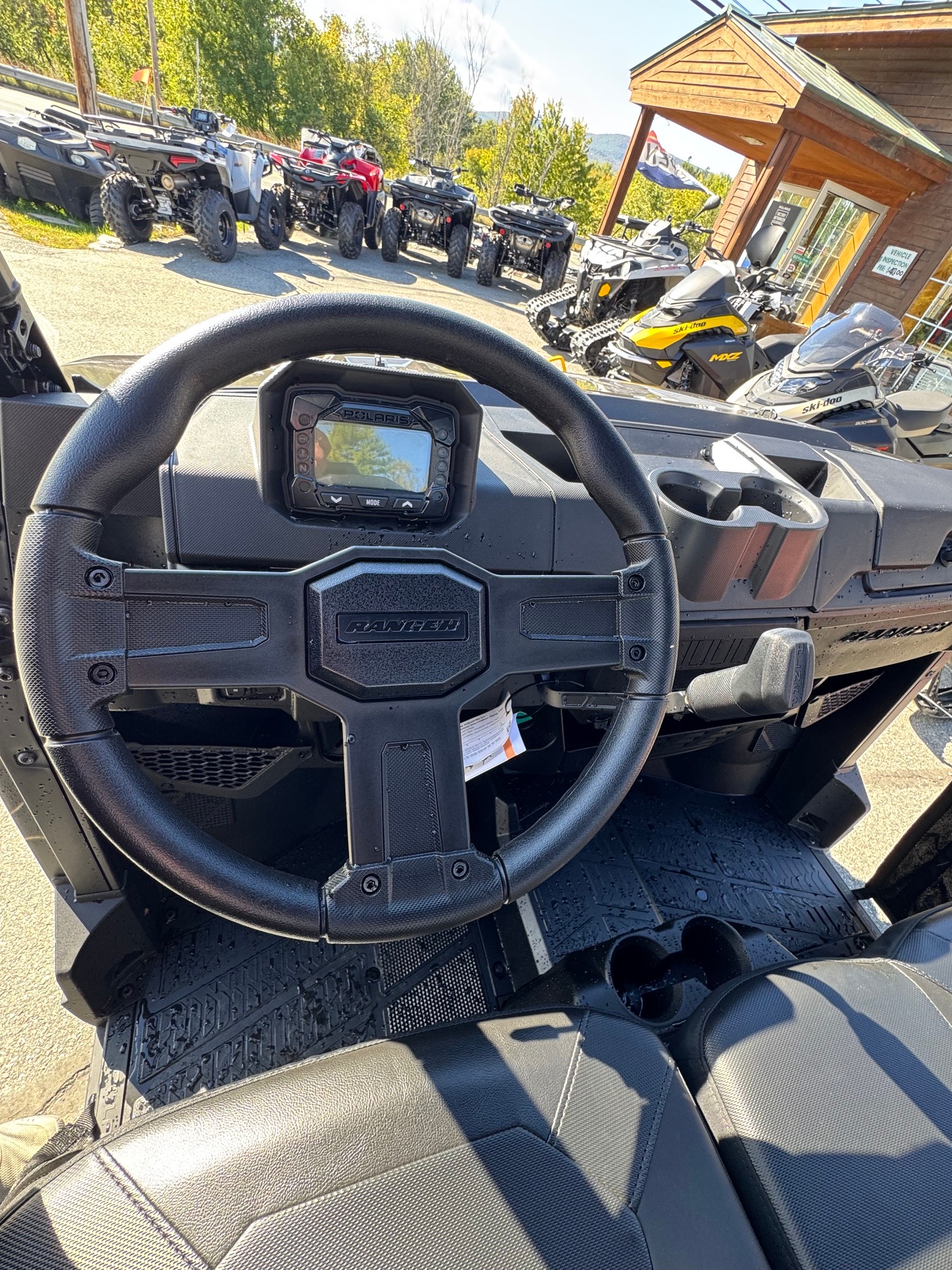 2027 Polaris Ranger Crew 1000 Premium 6