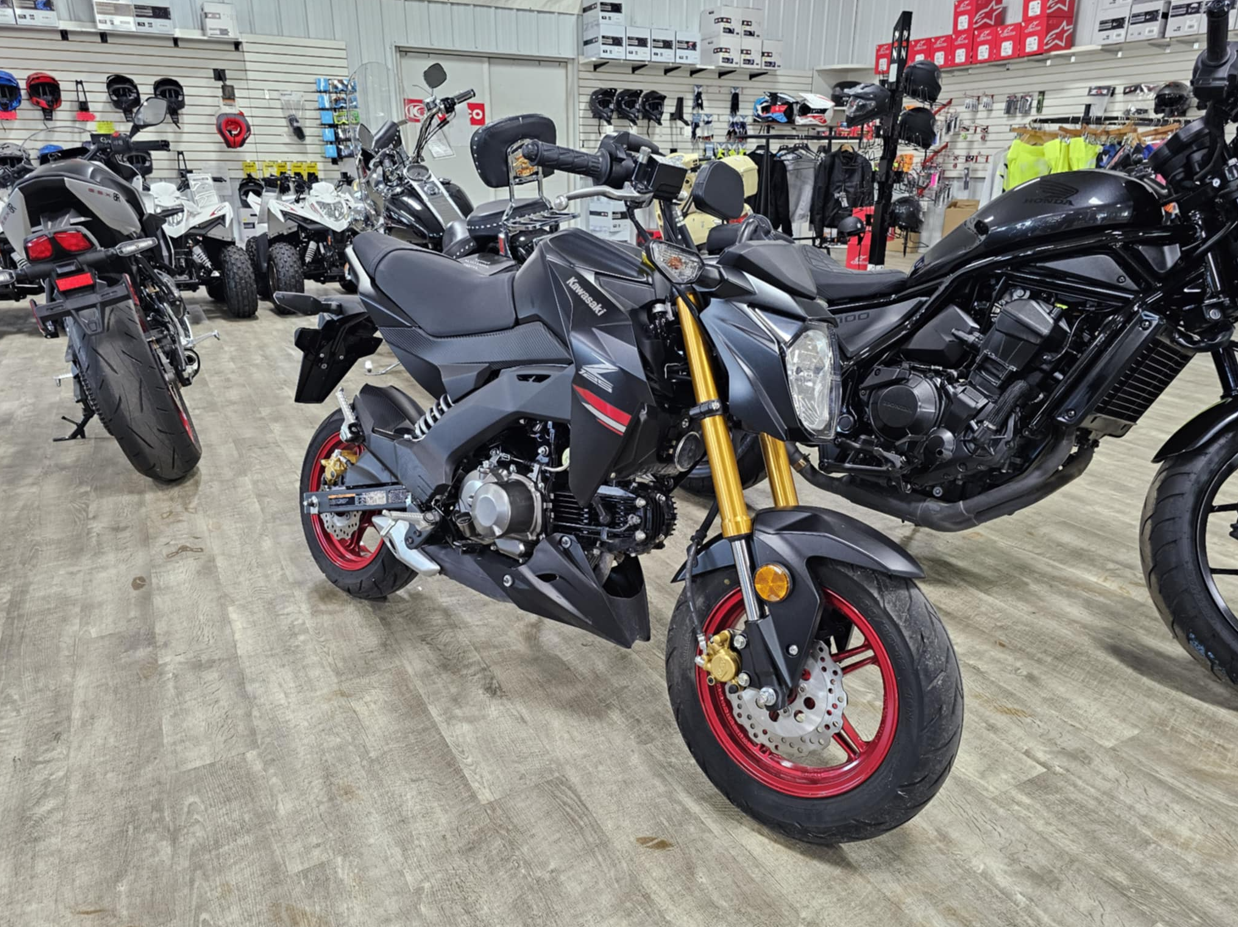 Used 2022 Kawasaki Z125 Pro Metallic Flat Spark Black