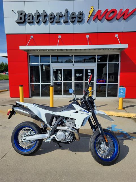 New 2025 Suzuki DR-Z4SM Solid Special White No. 2 | Motorcycles in