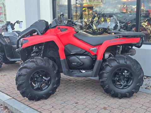2022 Can-Am Outlander MR 570 in Auburn, Massachusetts - Photo 4
