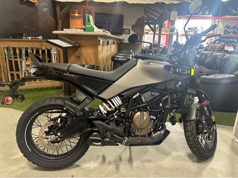 2024 Husqvarna Svartpilen 401 in Auburn, Massachusetts - Photo 2