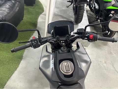 2024 Husqvarna Svartpilen 401 in Auburn, Massachusetts - Photo 4