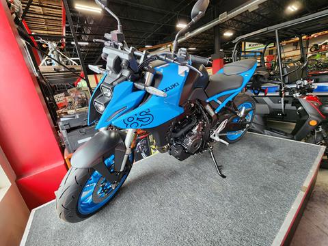 2024 Suzuki GSX-8S in Auburn, Massachusetts - Photo 2