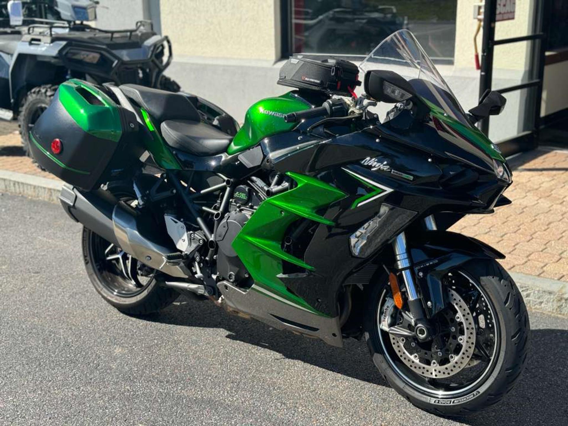 2022 Kawasaki Ninja H2 SX SE in Auburn, Massachusetts - Photo 3