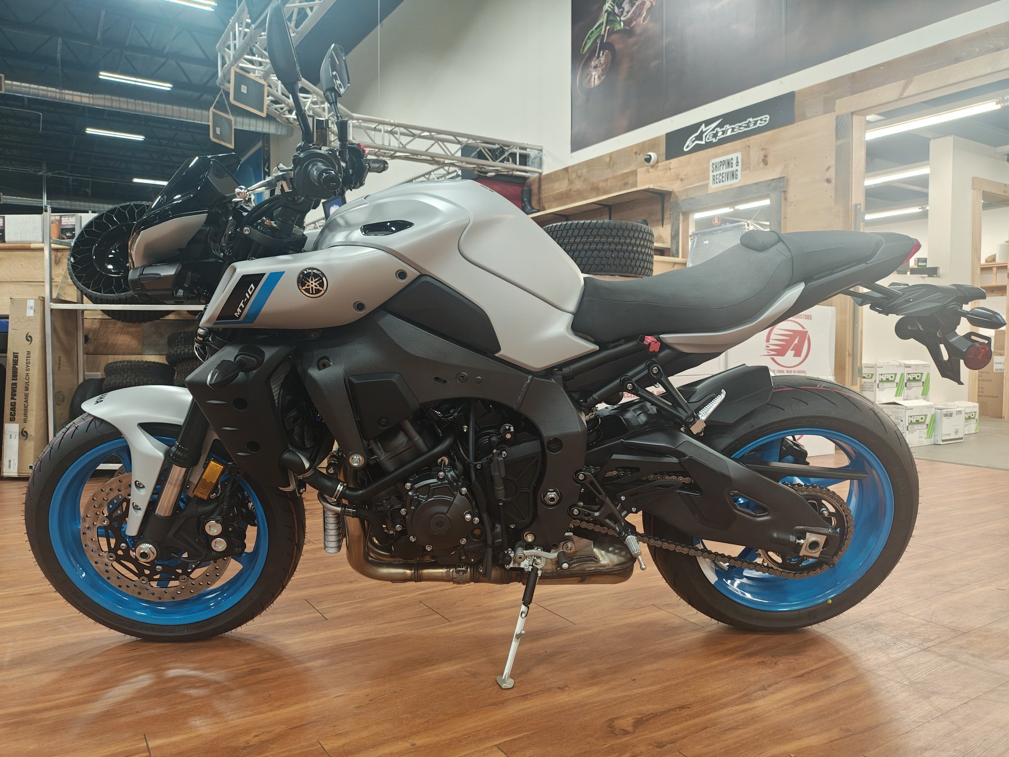 2026 Yamaha MT-10 3
