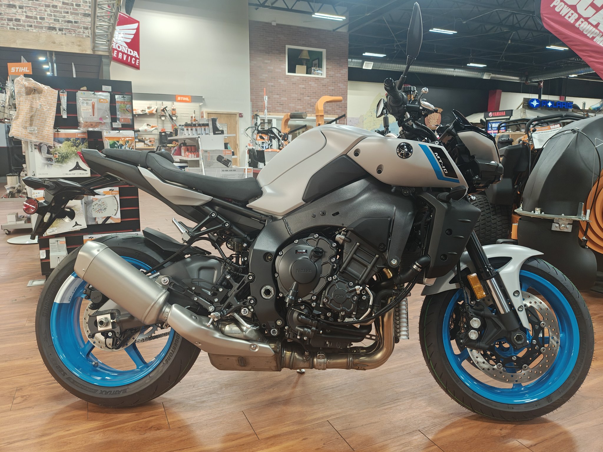 2026 Yamaha MT-10 5