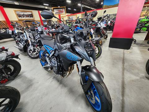 2024 Suzuki GSX-8S in Auburn, Massachusetts - Photo 2
