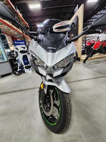 2024 Kawasaki Ninja e-1 ABS in Auburn, Massachusetts - Photo 3
